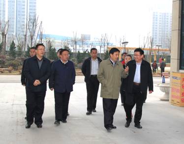德城區領導蒞臨興河灣調研聯興醫養融合型小區建設工作